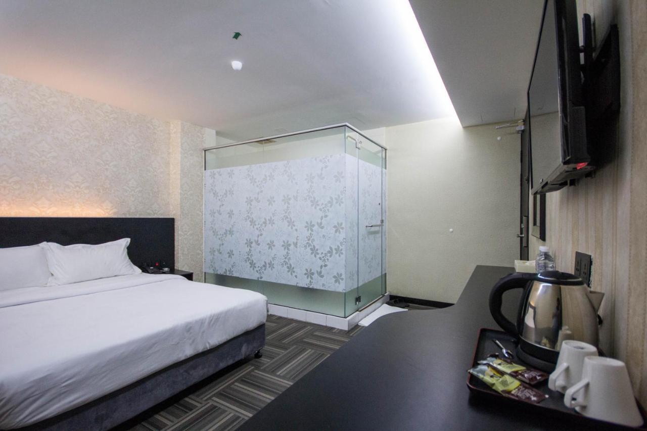 S Hotel Seberang Jaya Exteriör bild