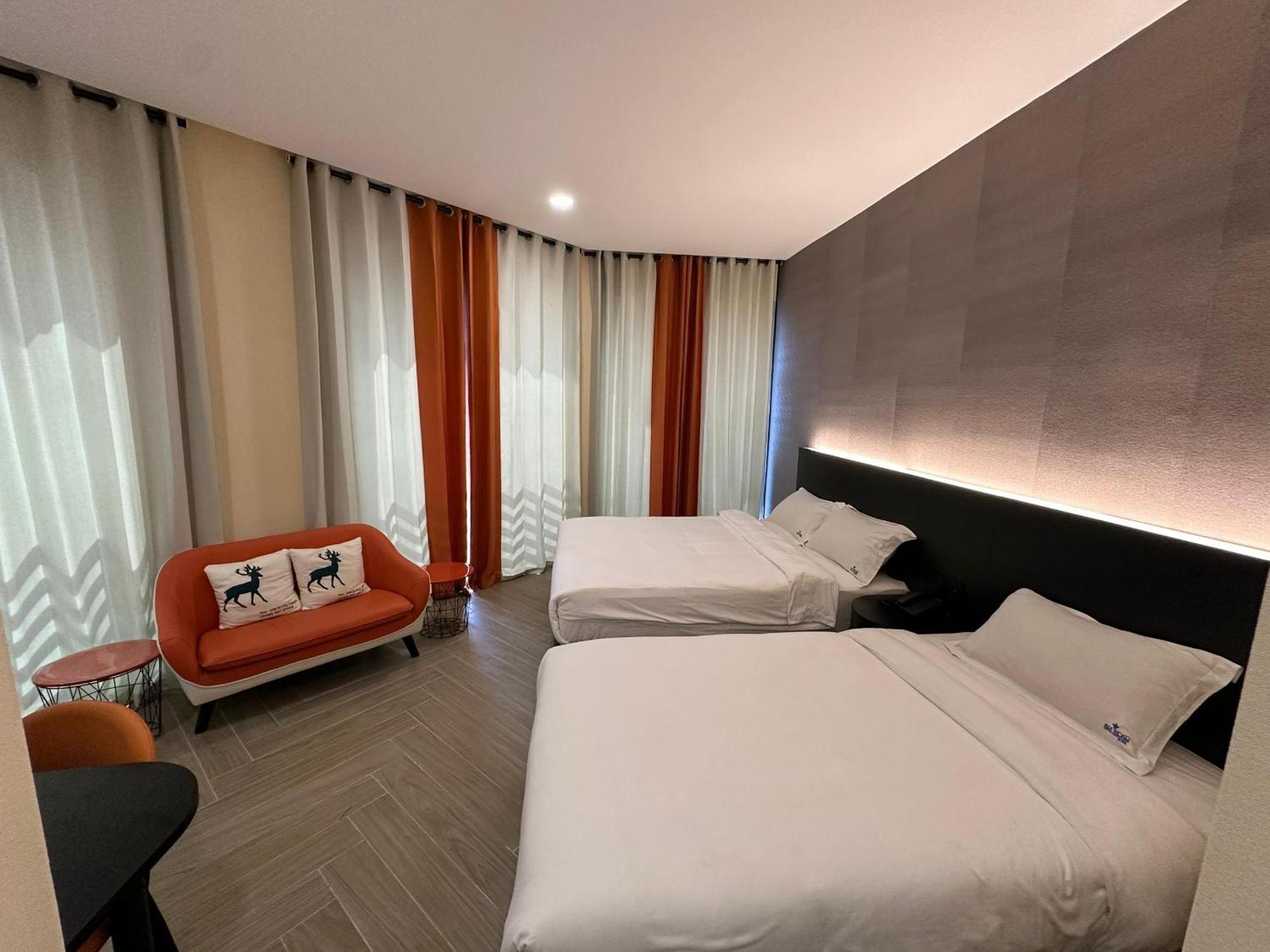 S Hotel Seberang Jaya Exteriör bild